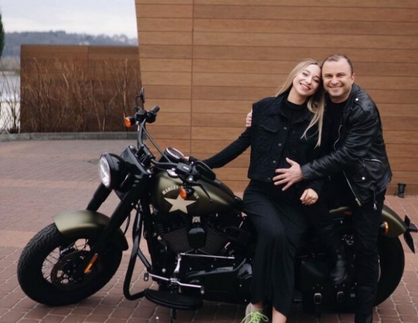 Беременная жена Виктора Павлика запаниковала перед родами: "Скоро..."