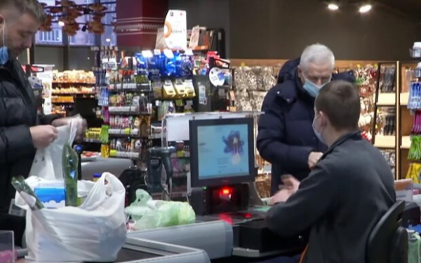 На какие продукты сдерживают цены в Украине - список: их нельзя продавать дороже установленной нормы На какие продукты сдерживают цены в Украине - список: их нельзя продавать дороже установленной нормы