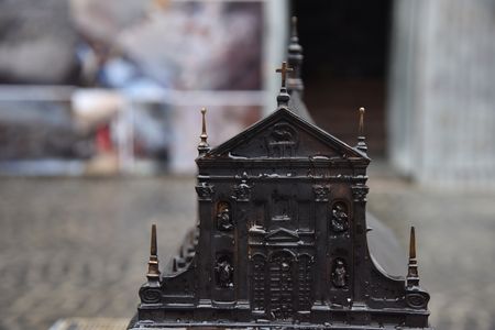 Во Львове на ощупь можно увидеть Гарнизонный храм святых апостолов Петра и Павла Во Львове на ощупь можно увидеть Гарнизонный храм святых апостолов Петра и Павла