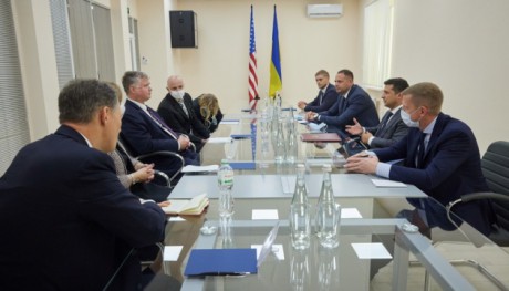 Биган заверил Зеленского, что Украина имеет двухпартийную поддержку в США Биган заверил Зеленского, что Украина имеет двухпартийную поддержку в США