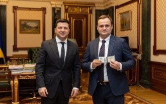 Назначен новый глава Киевской ОГА: что о нем известно
Назначен новый глава Киевской ОГА: что о нем известно