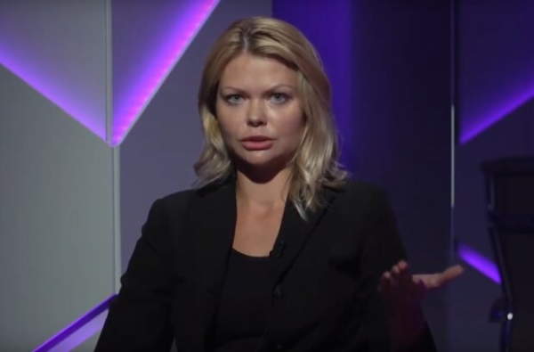 "Депутатов интересуют только сиськи, а думают они о членах", — Клитина снова опозорилась в прямом эфире "Депутатов интересуют только сиськи, а думают они о членах", — Клитина снова опозорилась в прямом эфире
