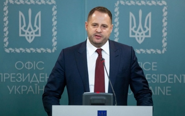 
Ермак рассказал советнику Меркель об удачных переговорах с Путиным
 