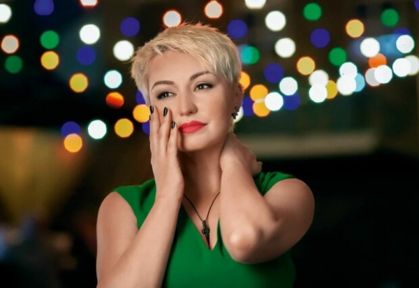 Катя Лель удачно пропихнула свою "джагу-джагу", после 17 лет молчания: "Мой мармеладный..."