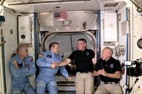 Crew Dragon вернет с МКС космическую реликвию США: опубликованы фото
Crew Dragon вернет с МКС космическую реликвию США: опубликованы фото