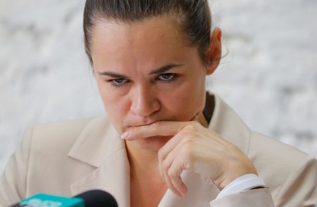 Глава МИД Канады обсудил ситуацию в Беларуси с Тихановской Глава МИД Канады обсудил ситуацию в Беларуси с Тихановской