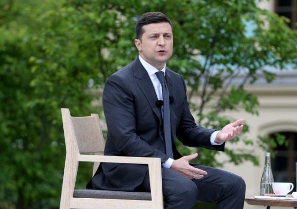"Страшная история": Зеленский рассказал, как едва не погиб в авиакатастрофе
                                                                                