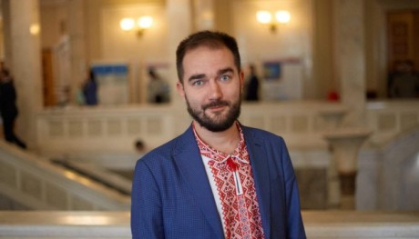 С депутата Юрченко сняли электронный браслет С депутата Юрченко сняли электронный браслет