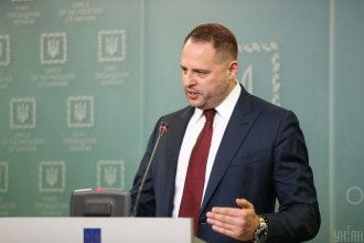 Украина готова к выполнению Минских соглашений, а Зеленский к встрече с Путиным - Ермак
Украина готова к выполнению Минских соглашений, а Зеленский к встрече с Путиным - Ермак