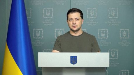 Россия должна прекратить бомбардировки украинских городов, прежде чем можно будет начать переговоры о прекращении огня, – Зеленский Россия должна прекратить бомбардировки украинских городов, прежде чем можно будет начать переговоры о прекращении огня, – Зеленский