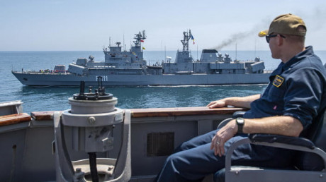 Американские корабли вышли из Черного моря после "Sea Breeze" Американские корабли вышли из Черного моря после "Sea Breeze"