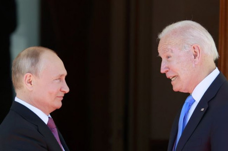 Байден завтра проведет телефонный разговор с Путиным Байден завтра проведет телефонный разговор с Путиным