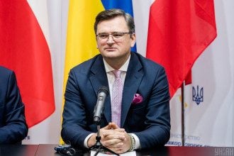 "Минск" по сценарию РФ и прямой диалог с "ЛДНР": Украина поставила Москве резкое условие по Донбассу
"Минск" по сценарию РФ и прямой диалог с "ЛДНР": Украина поставила Москве резкое условие по Донбассу