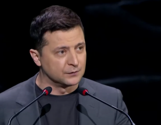 Каждому пенсионеру – смартфон от Зеленского: президент обещает подарок в обмен на прививку от COVID-19
Каждому пенсионеру – смартфон от Зеленского: президент обещает подарок в обмен на прививку от COVID-19