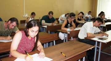 Школьники выдохнули с облегчением: собираются отменить основные экзамены Школьники выдохнули с облегчением: собираются отменить основные экзамены