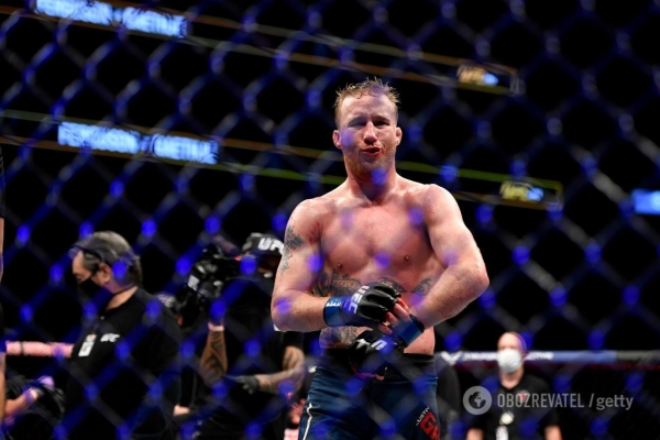 
Гэтжи сенсационно нокаутировал Фергюсона на UFC 249
 