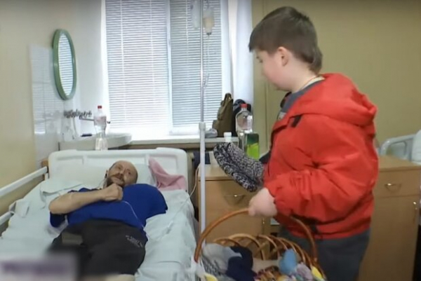 8-летний Давид помогает бойцам и мечтает стать президентом, чтобы украинцы ни в чем не нуждались 8-летний Давид помогает бойцам и мечтает стать президентом, чтобы украинцы ни в чем не нуждались