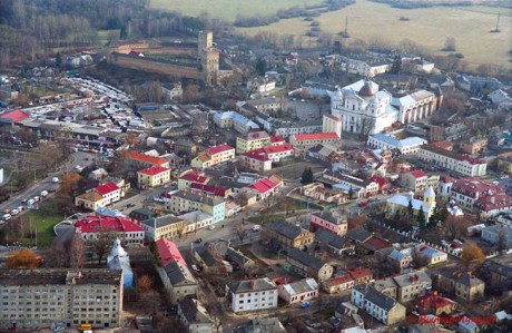 Луцкий горсовет призывает правительство отменить "красный" уровень эпидопасности в городе
