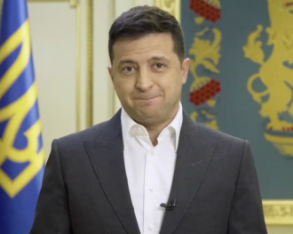 В Слуге народа рассказали, кто профинансирует опрос Зеленского
                                                                                