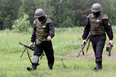 На Донбассе украинский военный подорвался на мине На Донбассе украинский военный подорвался на мине