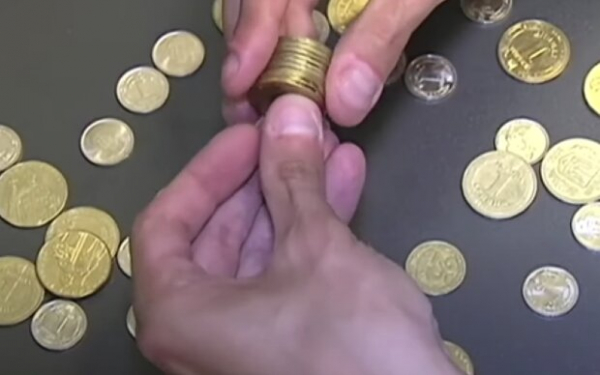 Месяц можно не работать: украинцам показали 25 копеек, которые могут ощутимо улучшить финансовое положение Месяц можно не работать: украинцам показали 25 копеек, которые могут ощутимо улучшить финансовое положение
