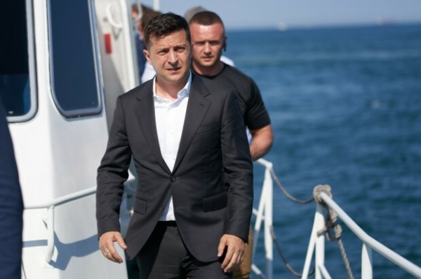 Зеленский подарил жителями Крыма более 70 квартир – "Победила справедливость" Зеленский подарил жителями Крыма более 70 квартир – "Победила справедливость"