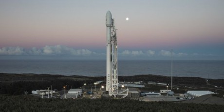NASA и SpaceX отложили запуск ракеты-носителя на Международную космическую станцию NASA и SpaceX отложили запуск ракеты-носителя на Международную космическую станцию