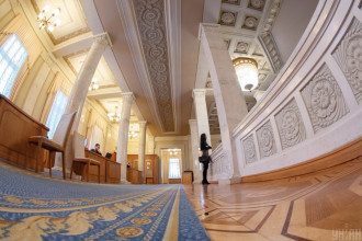 Рада вернула полномочия исполняющим обязанности министров
Рада вернула полномочия исполняющим обязанности министров