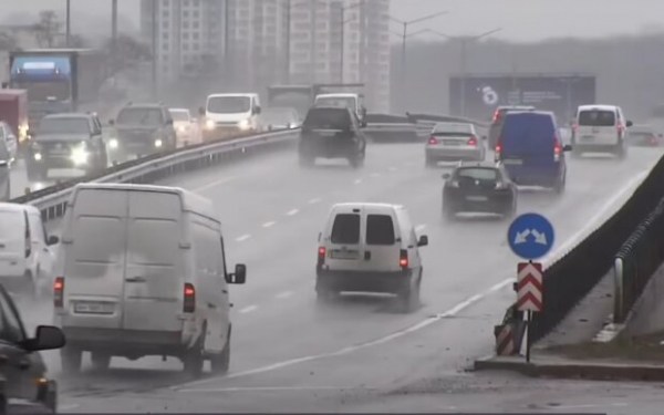 Украинским водителям придется менять удостоверение "чуть ли не каждый год": все ради Евросоюза Украинским водителям придется менять удостоверение "чуть ли не каждый год": все ради Евросоюза