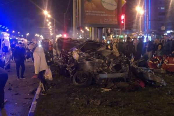 Сестра пострадавшего в смертельном ДТП поразила правдой о 16-летнем мажоре: "Пошли все на х* й, меня отмажут" Сестра пострадавшего в смертельном ДТП поразила правдой о 16-летнем мажоре: "Пошли все на х* й, меня отмажут"