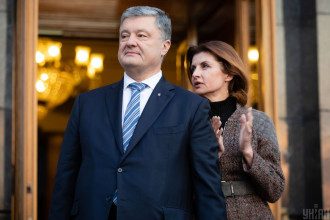 Порошенко с женой улетел из Украины &ndash; Лещенко

                        