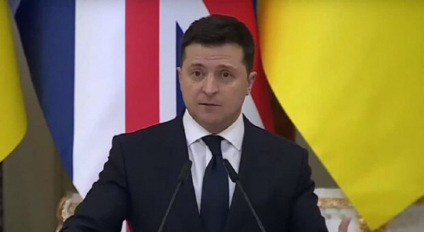 Владимир Зеленский "потерял" память на встрече с премьером Британии Джонсоном: "Мы все равно победим" Владимир Зеленский "потерял" память на встрече с премьером Британии Джонсоном: "Мы все равно победим"