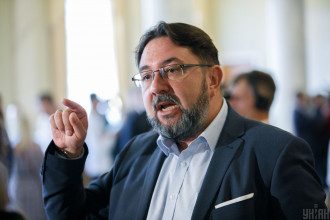 "Слуга народа" признался, почему Украина до сих пор не объявила войну РФ
"Слуга народа" признался, почему Украина до сих пор не объявила войну РФ