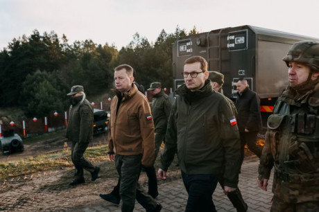 Премьер Польши считает, что переговоры с Минском по поводу мигрантов играют на руку властям Беларуси