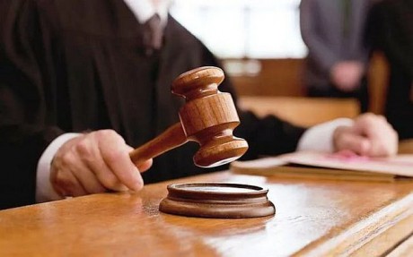 Суд отправил под стражу майора, подозреваемого в совершении наезда на курсанток военной медакадемии Суд отправил под стражу майора, подозреваемого в совершении наезда на курсанток военной медакадемии