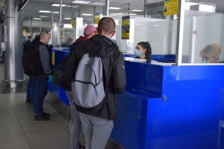 В Украину вернулись почти 800 граждан пятью эвакуационными рейсами В Украину вернулись почти 800 граждан пятью эвакуационными рейсами