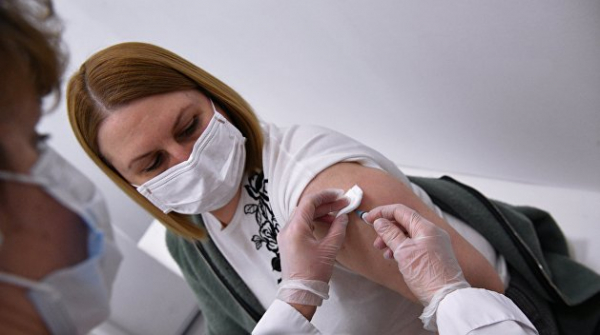 Акушер-гинеколог ответил на вопрос о влиянии вакцинации против COVID-19 на репродуктивную функцию женщин Акушер-гинеколог ответил на вопрос о влиянии вакцинации против COVID-19 на репродуктивную функцию женщин