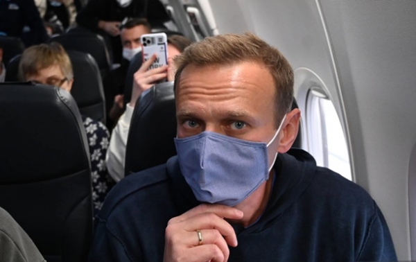 Алексей Навальный прилетел в Москву Алексей Навальный прилетел в Москву