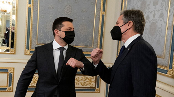 «Американская разведка прекрасна, но мы знаем про Украину больше». В чём не сошлись Зеленский и Блинкен «Американская разведка прекрасна, но мы знаем про Украину больше». В чём не сошлись Зеленский и Блинкен
