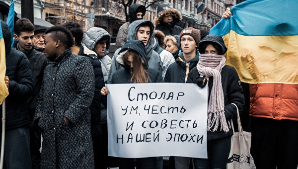 Аполитичные «титушки» Януковича. Именно они стали началом конца донецкого президента Аполитичные «титушки» Януковича. Именно они стали началом конца донецкого президента