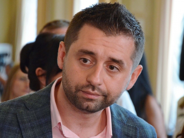 
                    Арахамия назвал сроки принятия Госбюджета на 2021 год                 