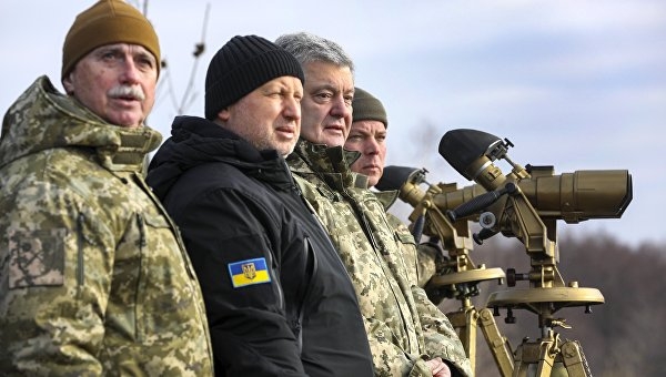 Армия «под Порошенко». Как и зачем Турчинов проводит учет ветеранов Армия «под Порошенко». Как и зачем Турчинов проводит учет ветеранов