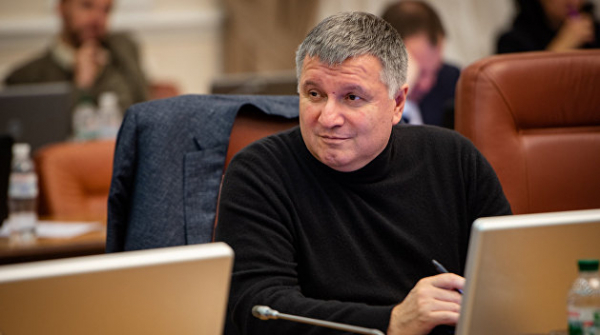 Аваков прокомментировал свою отставку Аваков прокомментировал свою отставку