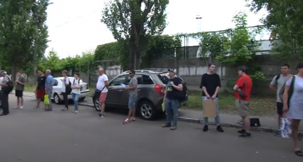 Начальник одного из ТЦК объяснил, почему с полицией охотятся на уклонистов Начальник одного из ТЦК объяснил, почему с полицией охотятся на уклонистов