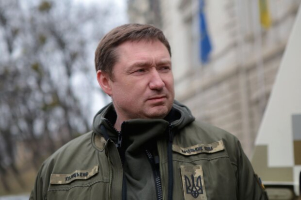 Папа дарит подарки на 15,8 млн, а жена берёт в долг: как устроена "обывательская" жизнь главы ЛОВА – Максима Козицкого Папа дарит подарки на 15,8 млн, а жена берёт в долг: как устроена "обывательская" жизнь главы ЛОВА – Максима Козицкого