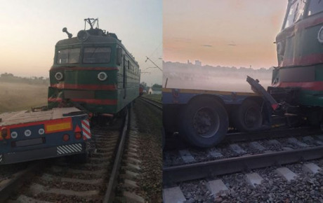 На Полтавщине грузовик столкнулся с поездом, пострадала дежурная На Полтавщине грузовик столкнулся с поездом, пострадала дежурная