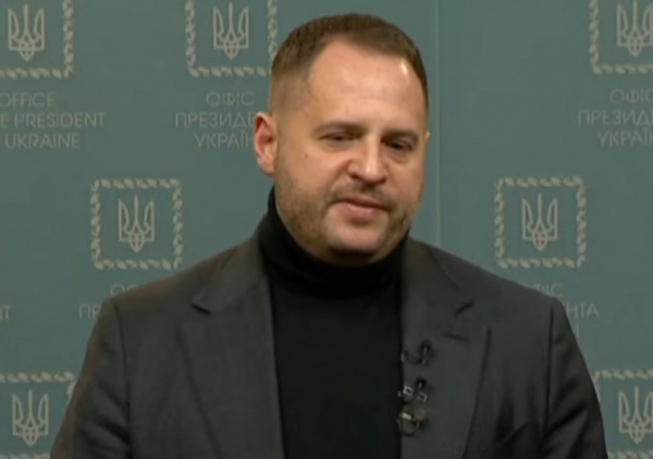Ермак посоветовал народным депутатам съездить на Донбасс и послушать "боль людей"
                                                                                