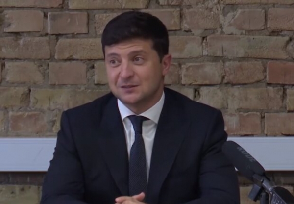Зеленский пообещал позаботиться об учителях: "Они в группе риска" Зеленский пообещал позаботиться об учителях: "Они в группе риска"
