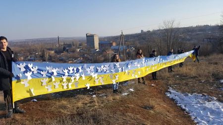 Более чем в тридцати городах Украины и Европы состоялась тихая акция памяти героев Небесной сотни Более чем в тридцати городах Украины и Европы состоялась тихая акция памяти героев Небесной сотни
