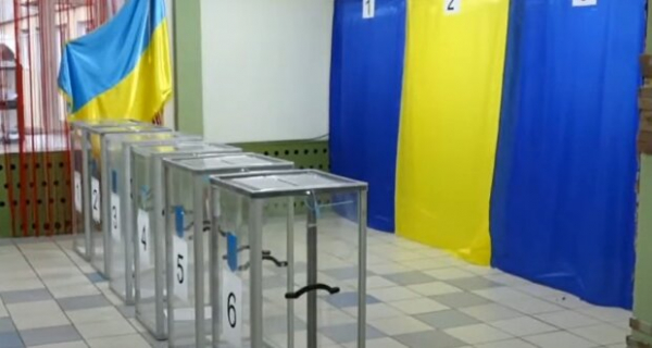СМИ: Чтобы обеспечить победу кандидату от власти центр 197 округа хотят перенести из Канева в Золотоношу СМИ: Чтобы обеспечить победу кандидату от власти центр 197 округа хотят перенести из Канева в Золотоношу